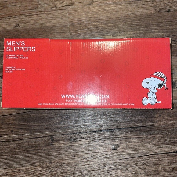 New Mens Peanuts Snoopy Slippers Sizes Small , Medium and Large Available - Picture 4 of 7